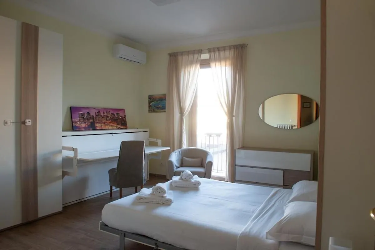 V2 Milano - 15 Minutes From Duomo Apartment Italy