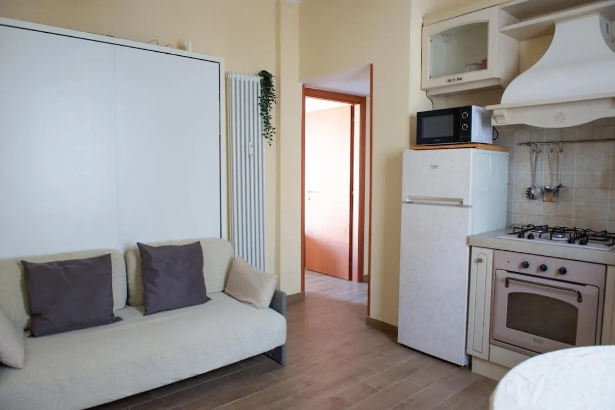 V2 Milano - 15 Minutes From Duomo Apartment  Milan