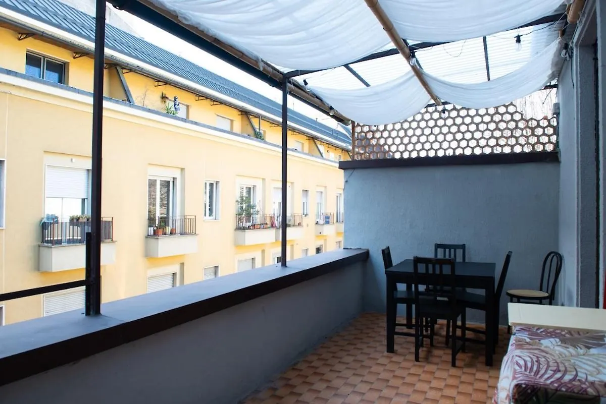 V2 Milano - 15 Minutes From Duomo Apartment Italy